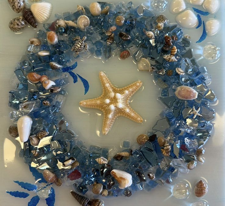 Small wreath with acrylic pour at Seaside Expressions studio and gallery, punta gorda fl